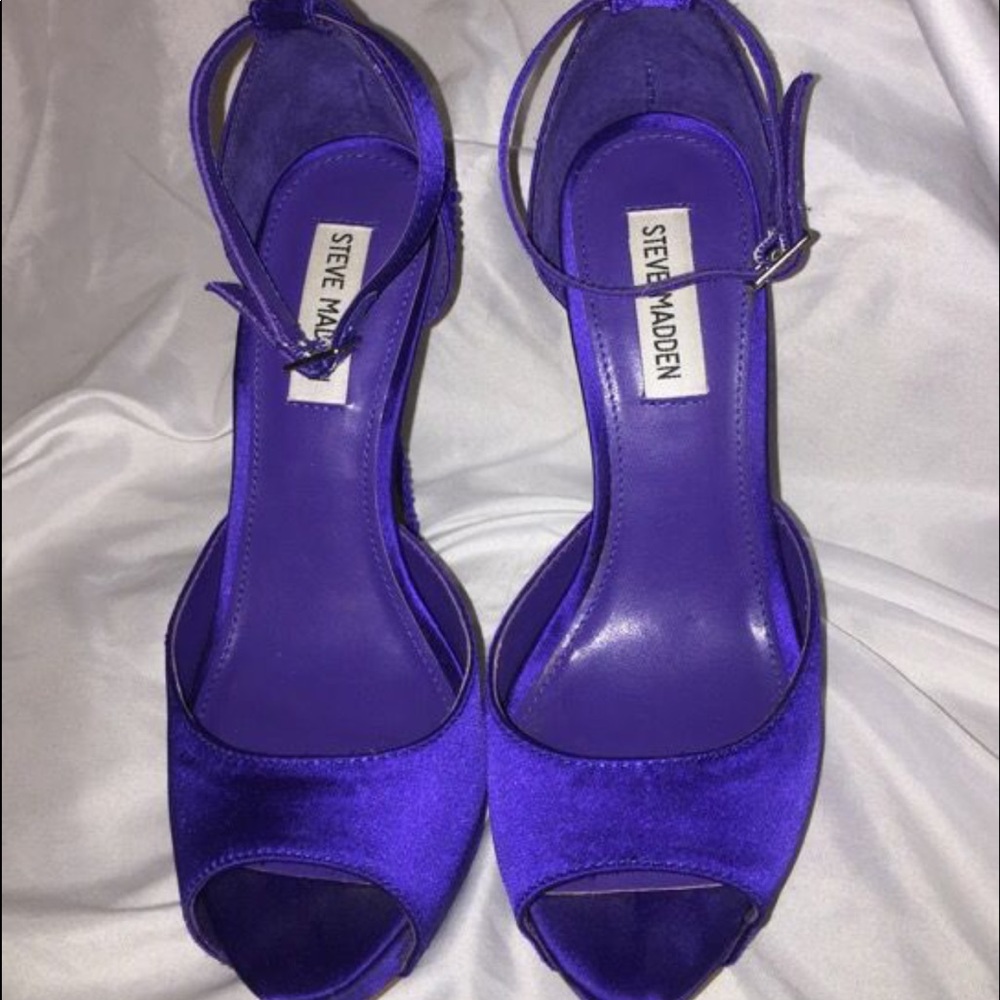Steve Madden Satin Heels